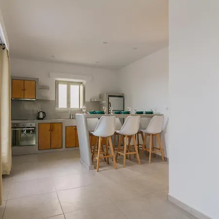 Olive Garden Luxury Apartmán Angairiá